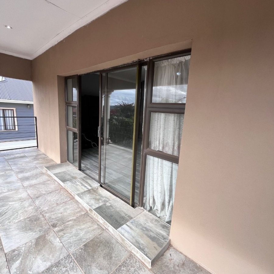 4 Bedroom Property for Sale in Despatch Central Eastern Cape